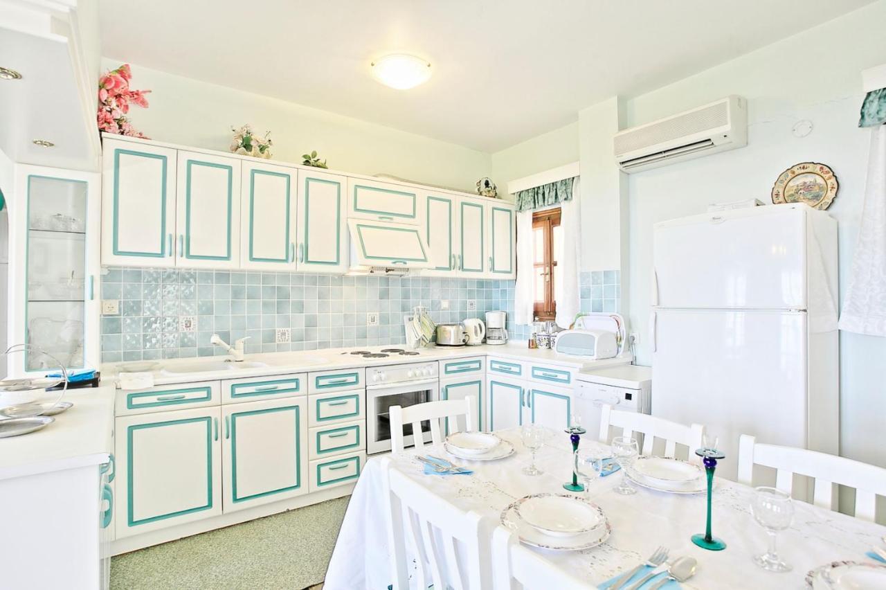 Alexandros Villa Katávolos
